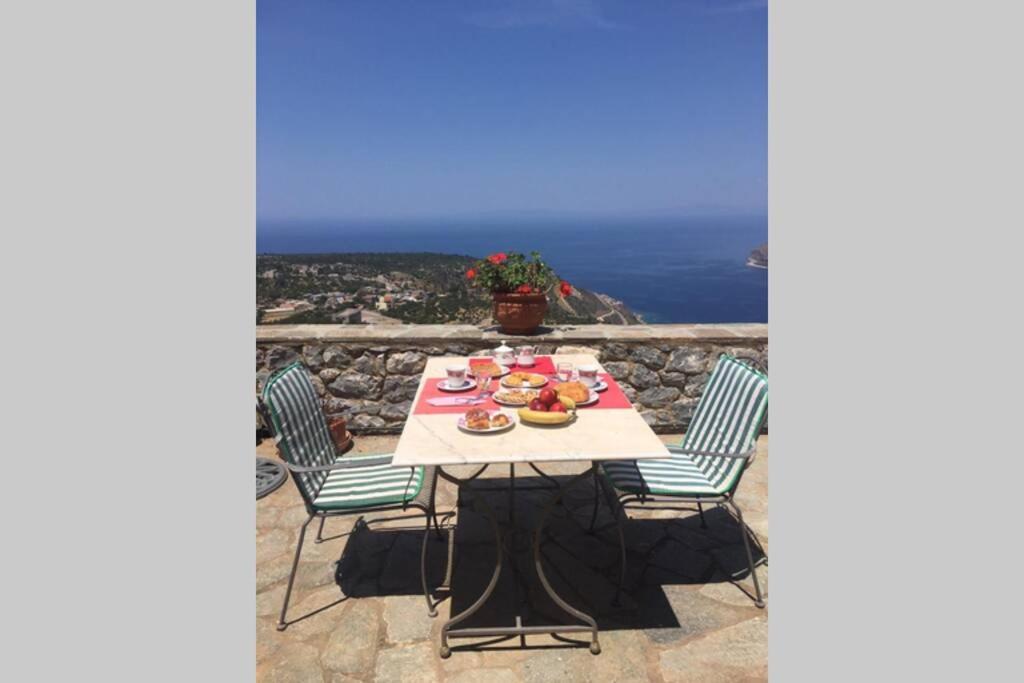 Villa Traditional Tower: Sea View Retreat Areopoli Exterior photo